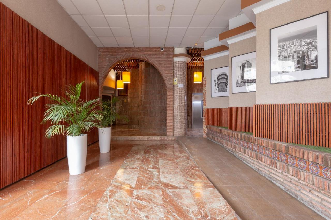 Apt Playa Y Montana Lejlighed Torremolinos Eksteriør billede