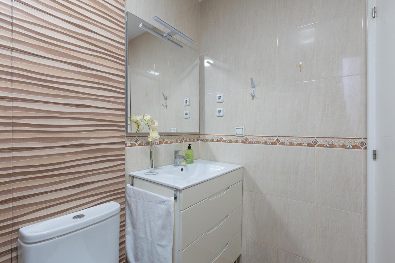 Apt Playa Y Montana Lejlighed Torremolinos Eksteriør billede