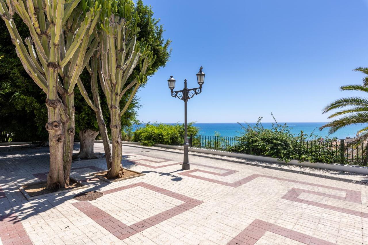 Apt Playa Y Montana Lejlighed Torremolinos Eksteriør billede